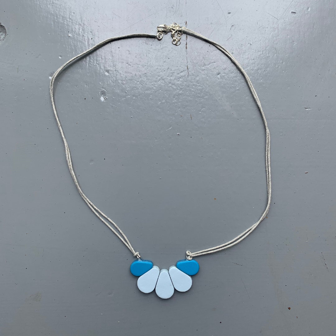 Scallop Necklace - Blue/Light Blue